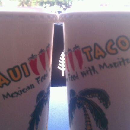 Das Foto wurde bei Maui Tacos von The Maui Couple am 8/15/2012 aufgenommen