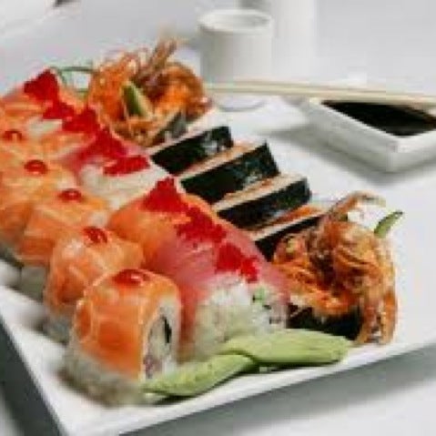 Foto tomada en Lobster House Sushi &amp; Hibachi Grill  por Alice L. el 3/3/2012