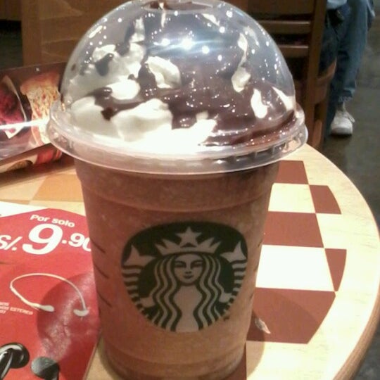 Starbucks Cafetería en Bellavista