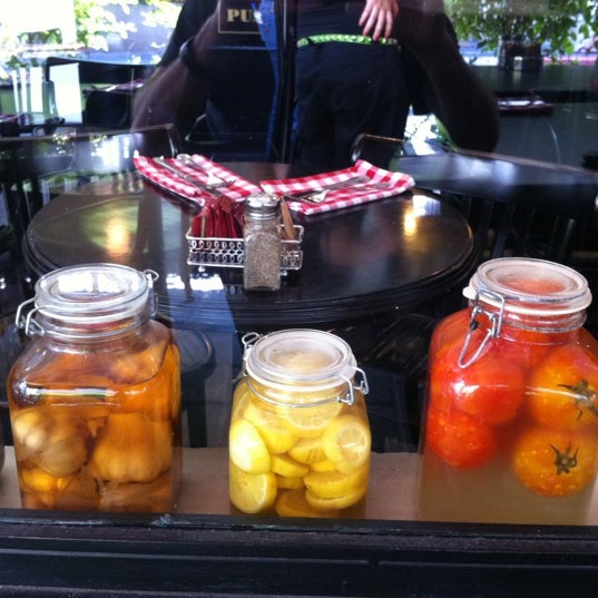 8/3/2012 tarihinde Benjy W.ziyaretçi tarafından Lulu - Kitchen &amp; Bar'de çekilen fotoğraf