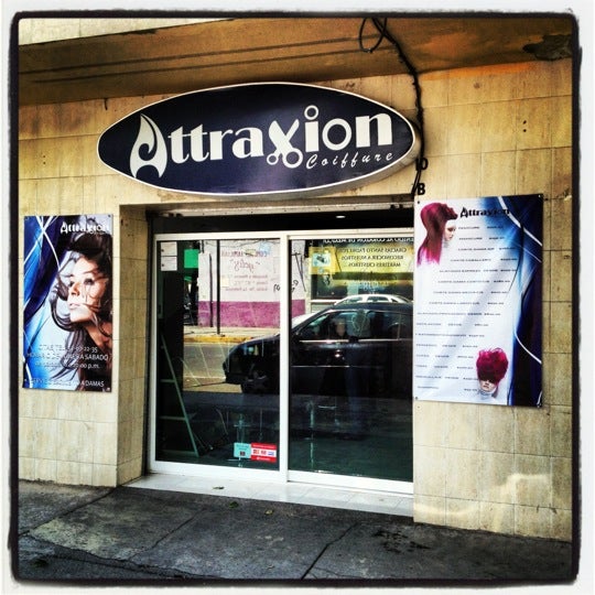 รูปภาพถ่ายที่ Attraxion โดย David R. เมื่อ 4/7/2012