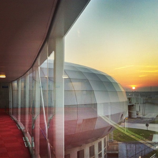 Terminal 2A TremblayenFrance Aéroport ParisCharles de Gaulle (CDG)