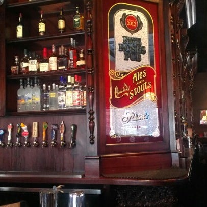 9/3/2012にKevin B.がFive Roses Pubで撮った写真