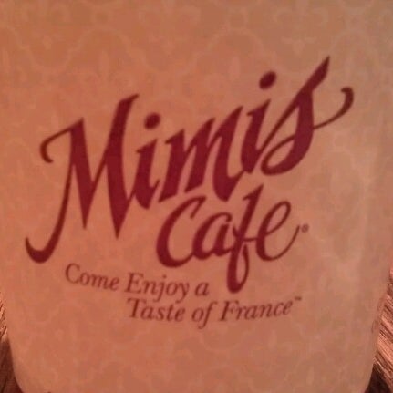Foto scattata a Mimi&#39;s Cafe da Megs G. il 7/20/2012