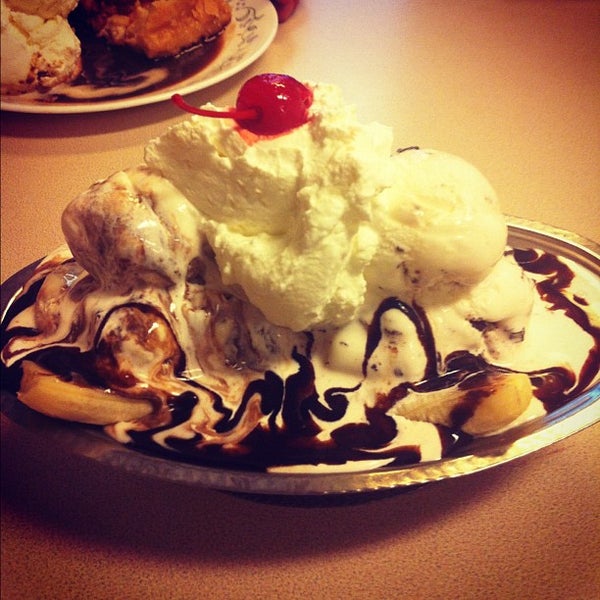 Photo taken at Egger&#39;s Ice Cream Parlor by Kevin R. on 5/21/2012