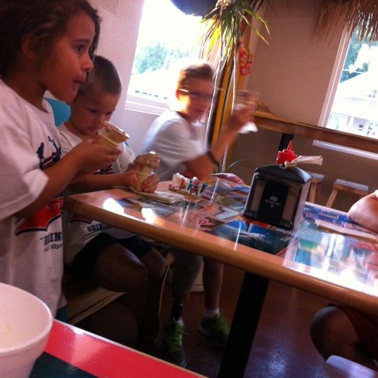 7/22/2012にEric T.がKahuna&#39;s Restaurantで撮った写真