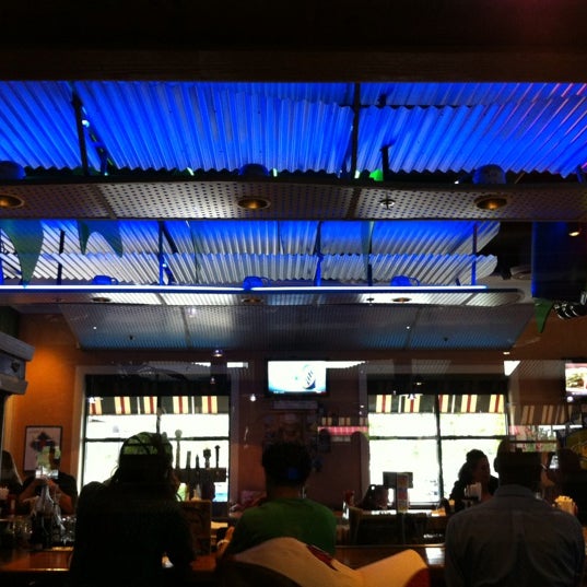 Photo taken at Chili&#39;s Grill &amp; Bar by David S. on 5/16/2012