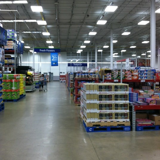 Photos at Sam's Club Warehouse or Wholesale Store in Gaithersburg