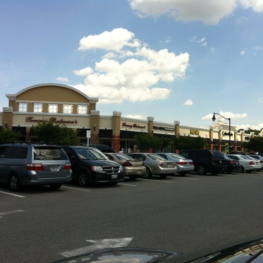 Photos at Queenstown Premium Outlets Queenstown, MD