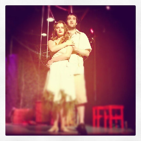 Foto diambil di Players Theatre oleh Casey B. pada 7/7/2012