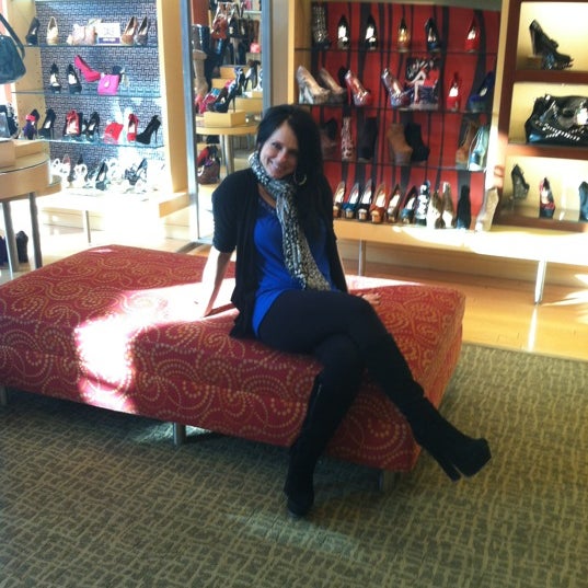 Mayfair mall shop shoe stores