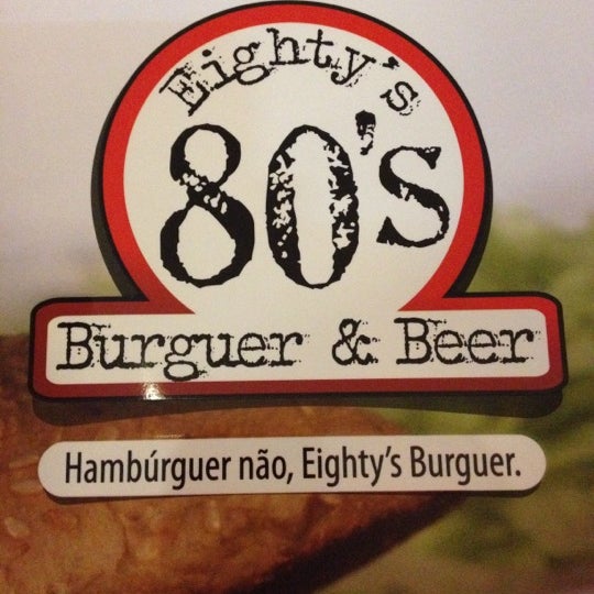 Foto tirada no(a) Eighty&#39;s Burguer &amp; Beer por Talitta G. em 6/25/2012