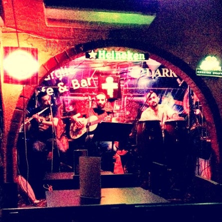 5/19/2012에 Mustafa B.님이 Nargile Cafe&amp;Bar에서 찍은 사진