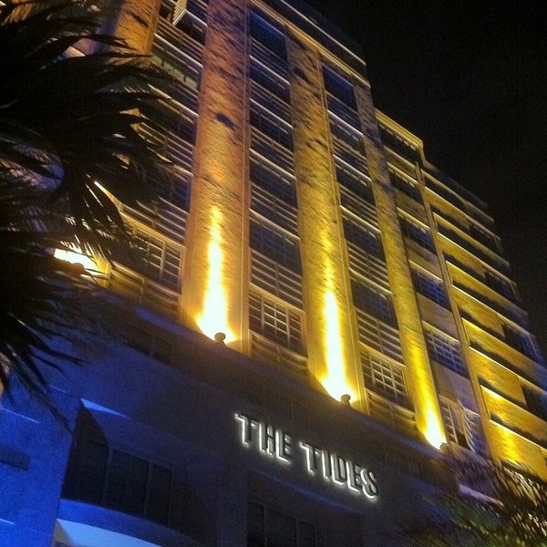 Photo taken at Tides South Beach l King &amp; Grove by Rina on 7/20/2012