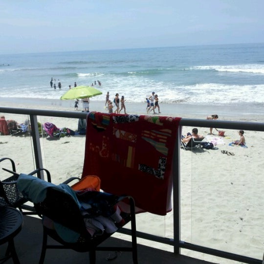 Das Foto wurde bei Beach Terrace Inn von Adam W. am 7/10/2012 aufgenommen
