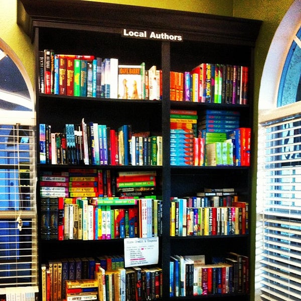 Photo taken at Sandman Books by Five Star Realty of Charlotte County, Inc. on 7/9/2012