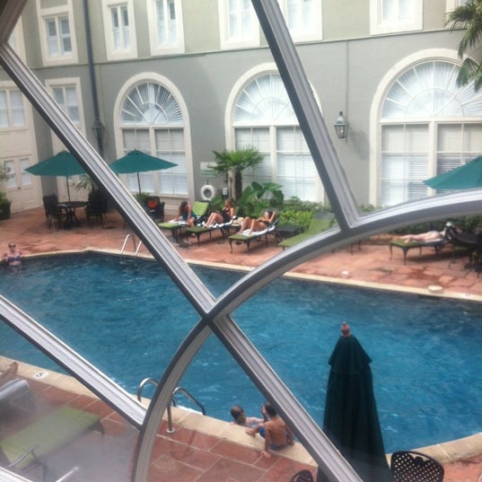 รูปภาพถ่ายที่ Bourbon Orleans Hotel โดย Brandy เมื่อ 7/12/2012
