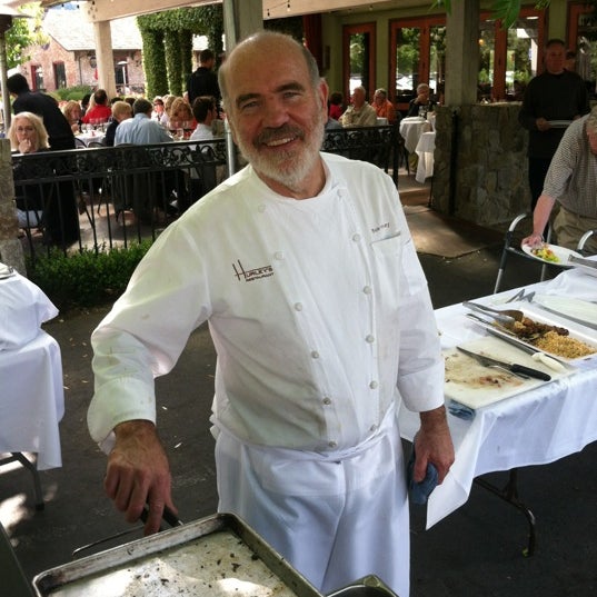 6/22/2012 tarihinde Lewis C.ziyaretçi tarafından Hurley&#39;s Restaurant'de çekilen fotoğraf