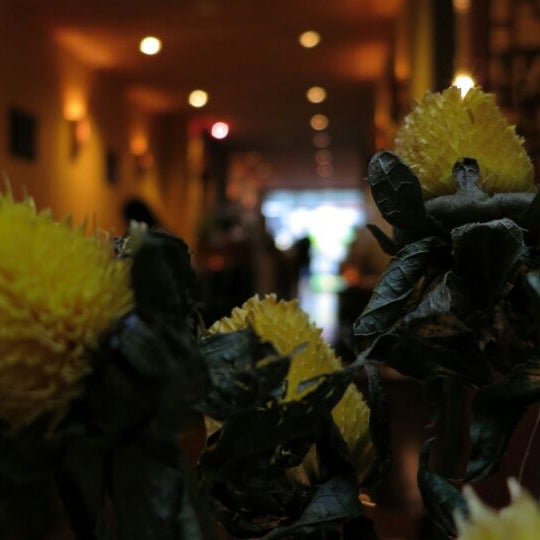 4/18/2012 tarihinde jqlnziyaretçi tarafından Wild Ginger Pan-Asian Vegan Cafe'de çekilen fotoğraf