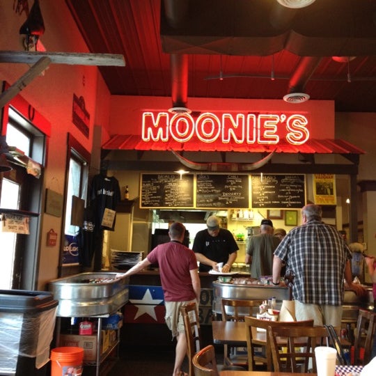 Photo taken at Moonie&#39;s Texas Barbeque by Diana R. on 4/27/2012