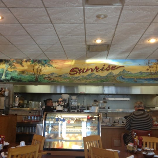 Photo taken at Sunrise Grill by Tom T. on 6/9/2012