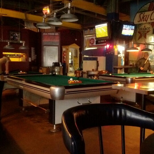 Calgary gay bars