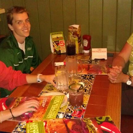 Photo taken at Chili&#39;s Grill &amp; Bar by Ed S. on 4/6/2012