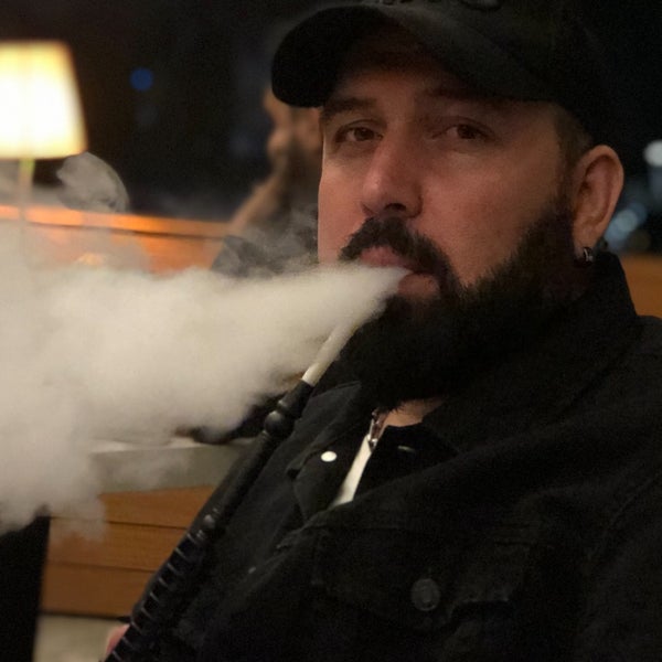 Foto tirada no(a) +252 Nargile Lounge por Savaş K. em 10/19/2019