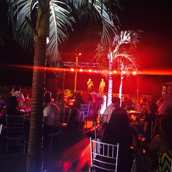 รูปภาพถ่ายที่ Tamacá Beach Resort Hotel โดย Yudy B. เมื่อ 9/20/2015