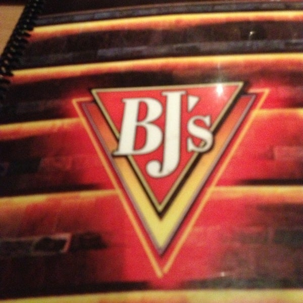 Das Foto wurde bei BJ&#39;s Restaurant &amp; Brewhouse von David K. am 9/10/2013 aufgenommen