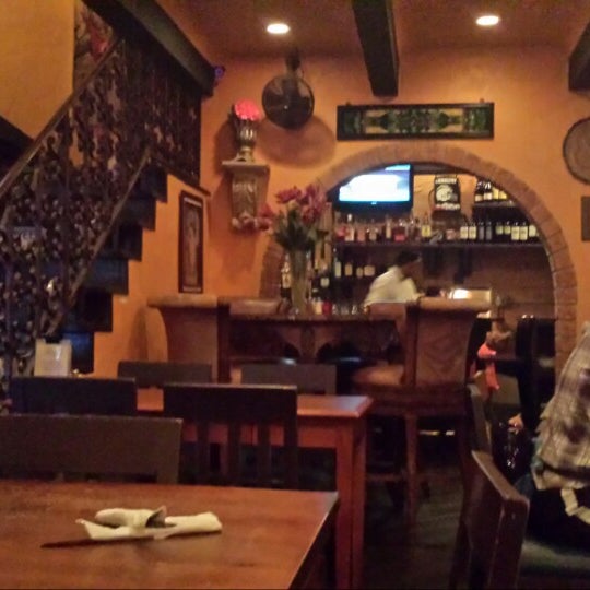 4/11/2014にKeith J.がHuapangos Mexican Cuisineで撮った写真