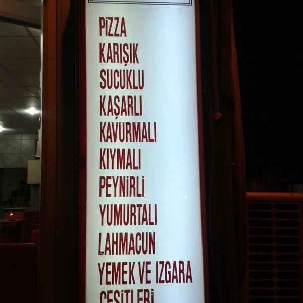 Photo prise au Dilan Pide Restaurant par Özgürhan M. le11/7/2013