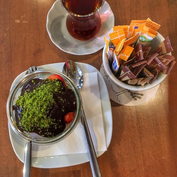 2/7/2017에 Ece G.님이 İki Kedi Cafe에서 찍은 사진