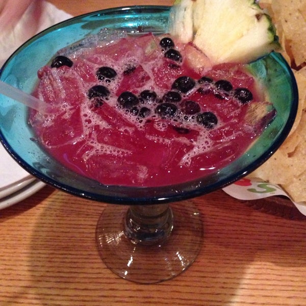 Photo taken at Chili&#39;s Grill &amp; Bar by Parker A. on 5/7/2014