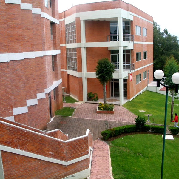 Photo prise au Universidad Latina de America par Universidad Latina de America le10/24/2013