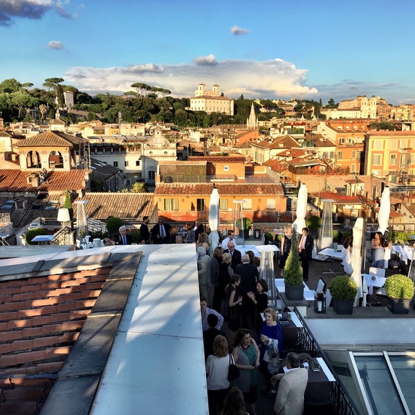 6/4/2016 tarihinde Khaled H.ziyaretçi tarafından The First Luxury Art Hotel Roma'de çekilen fotoğraf