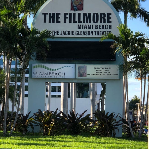 Снимок сделан в The Fillmore Miami Beach at The Jackie Gleason Theater пользователем Joe R. 5/9/2018