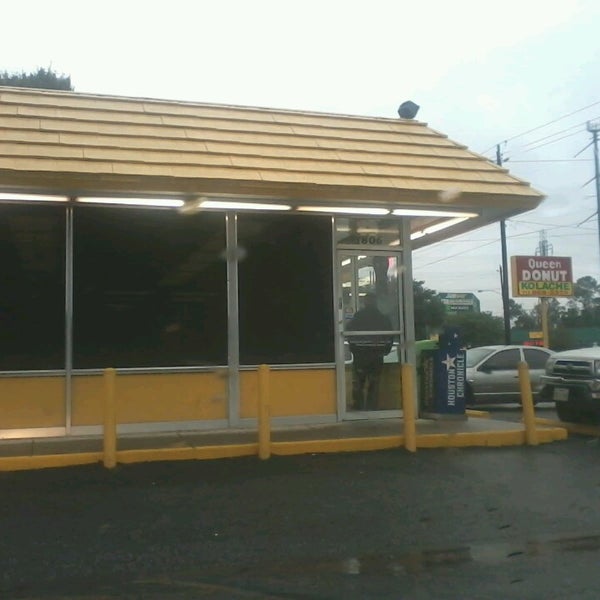 Queen Donut Donut Shop in Houston