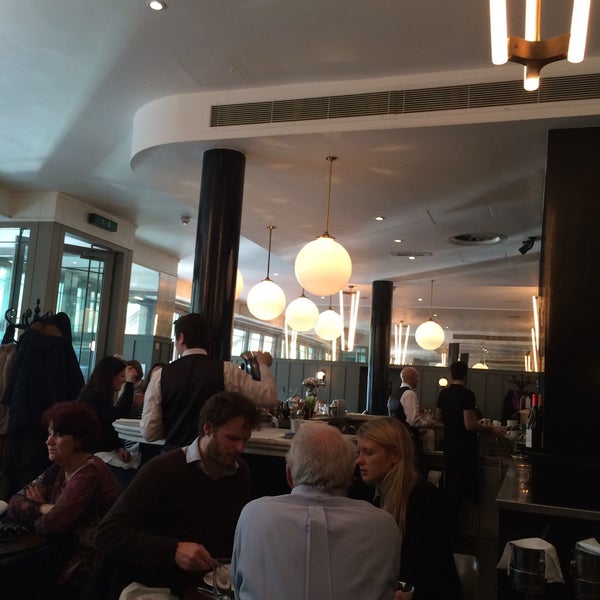 Photo taken at High Road Brasserie by Daniels E. on 2/9/2015