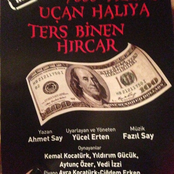รูปภาพถ่ายที่ Ali Poyrazoğlu Tiyatrosu โดย Gamze E. เมื่อ 2/2/2014