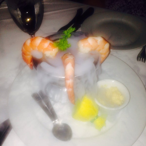 Photo taken at Mastro&#39;s Ocean Club by H H. on 3/25/2015
