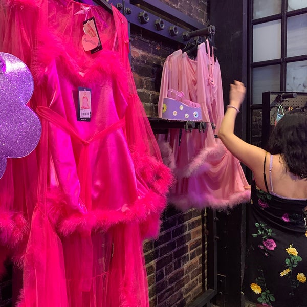 Dolls kill ropa 2025