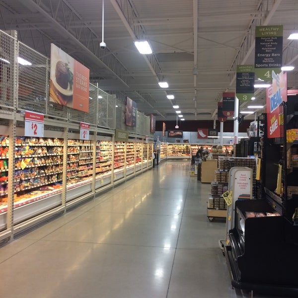 This isn't just HEB. It's HEB on steroids! You can actually buy appliances here. Seriously!