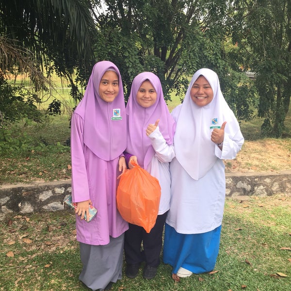 Sekolah Menengah Jalan Empat 1 Tip From 211 Visitors