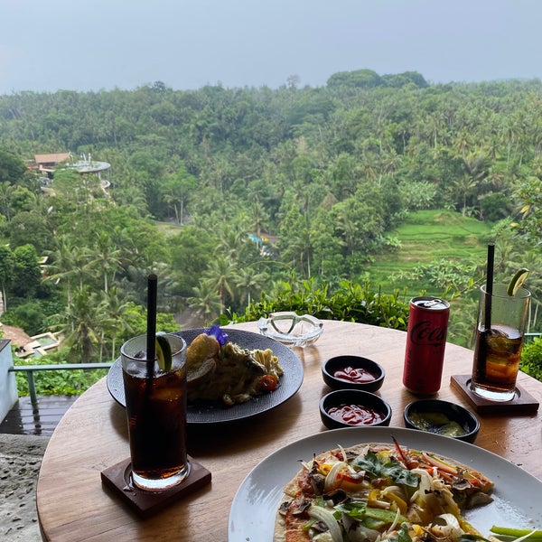 Photo taken at The Sayan House - Japanese x Latin Fusion Restaurant in Ubud by Talal on 2/4/2023