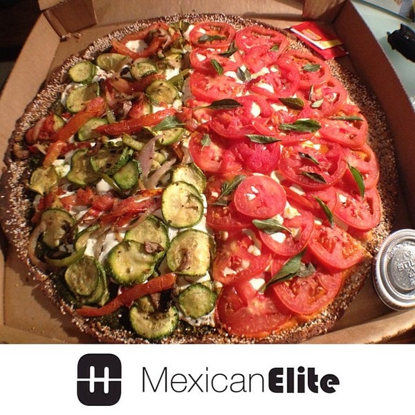 3/4/2014にMexican EliteがBravo Pizzaで撮った写真
