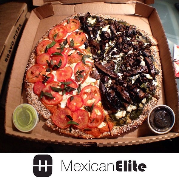 Foto tomada en Bravo Pizza  por Mexican Elite el 5/13/2014