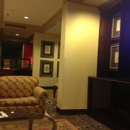 Снимок сделан в Radisson Hotel Nashville Airport пользователем Kim H. 10/1/2012