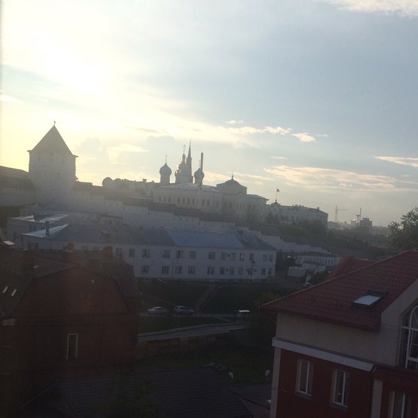 Foto scattata a Courtyard Kazan Kremlin da Мария Б. il 7/22/2015