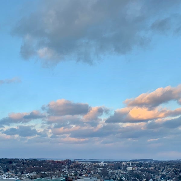Photo taken at Marriott Boston Quincy by Dee Gee Bee on 2/25/2019